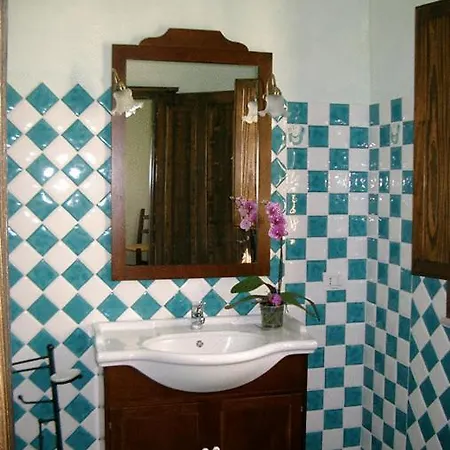 Agriturismo Nuraghe Putzu Canu Country house